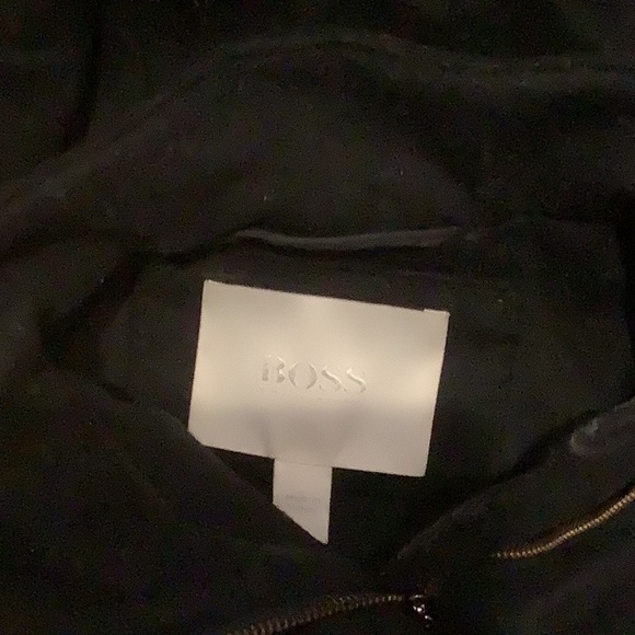 Stunning Hugo Boss coat - Picture 3 of 4